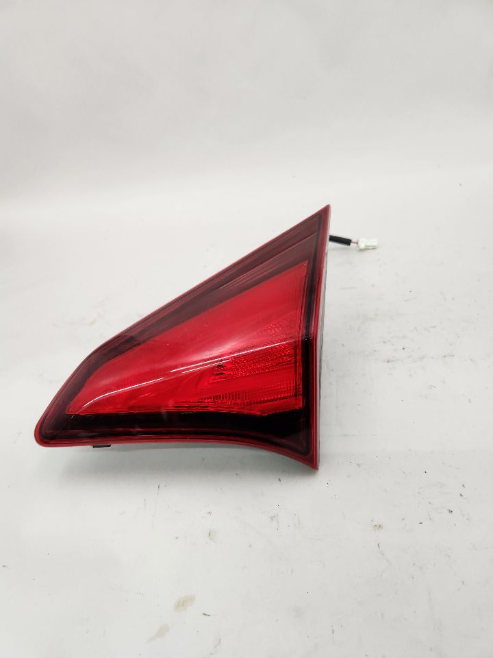 2020 NISSAN KICKS 1.6L 4cyl Gasoline Left TAIL LAMP - 377357