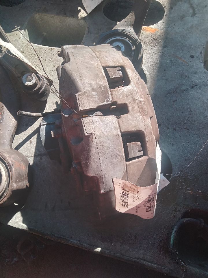 2019 LAND ROVER DISCOVERY 3.0L 6cyl Supercharged G Left CALIPER - 377589