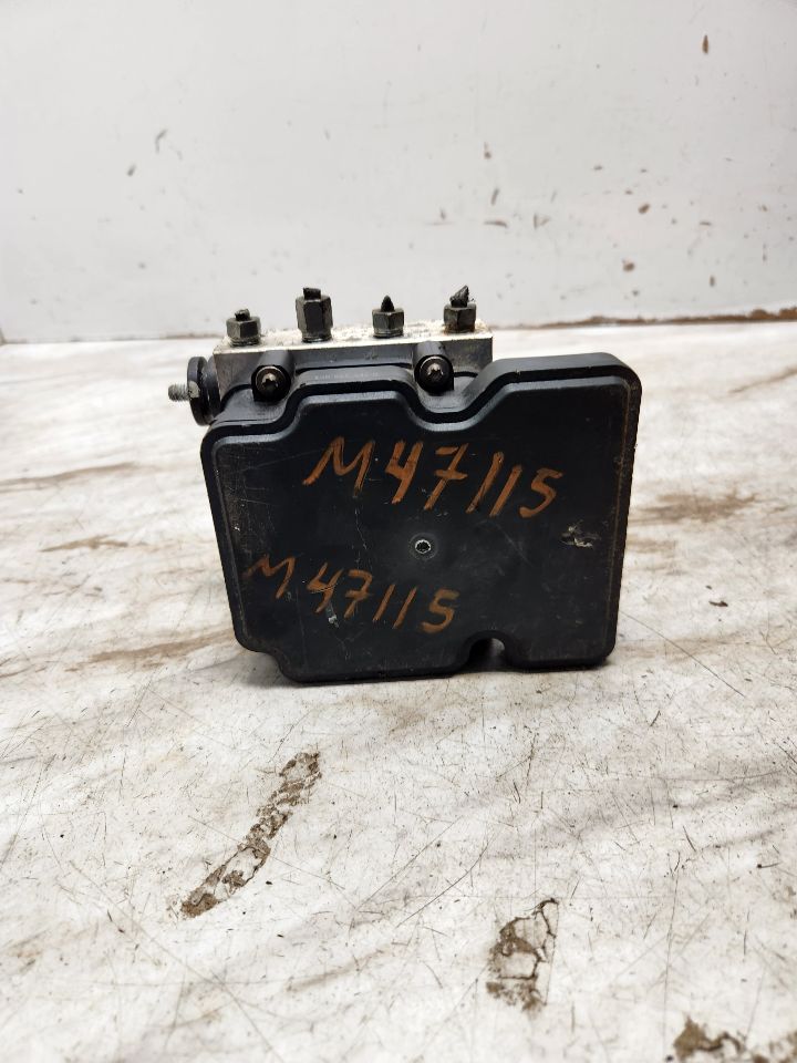 2016 NISSAN SENTRA 4cyl Gasoline 1.8 Anti-lock Brake Pts - 377683