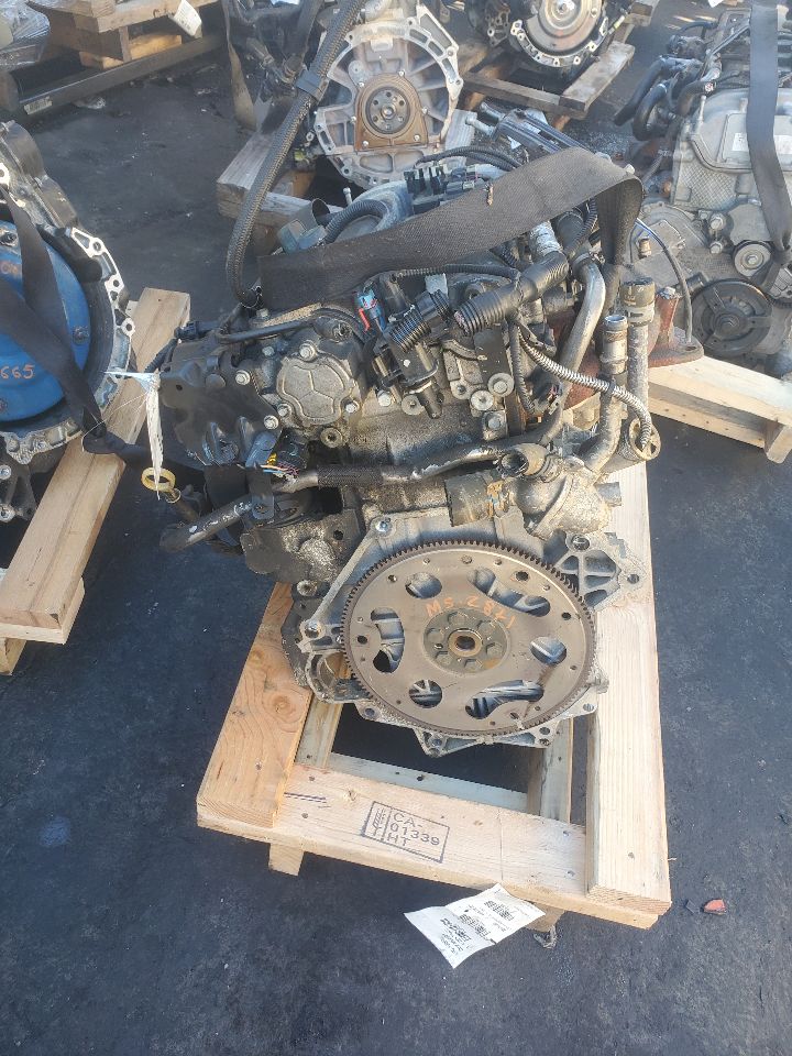 2012 CHEVROLET EQUINOX 4cyl Gasoline 2.4 ENGINE ASSEMBLY - 378007