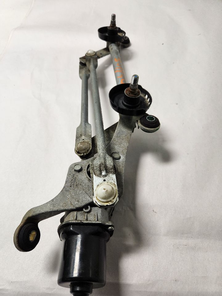 2019 NISSAN VERSA 1.6L 4cyl Gasoline VVT WIPER TRANSMISSION - 378015