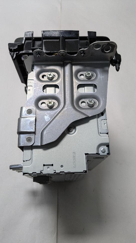 2017 HONDA HR-V 1.8L 4cyl Gasoline VVT Radio Audio - 378200 — photo 3