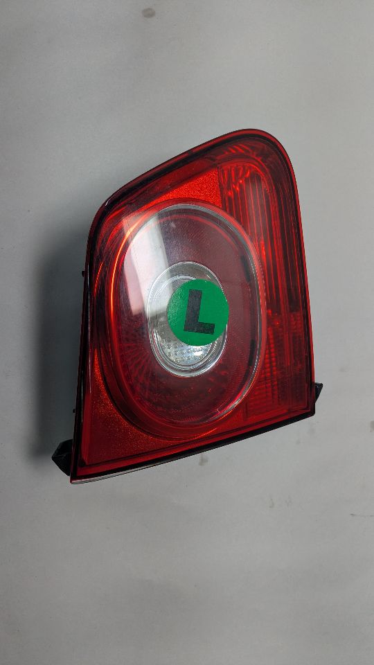2009 VOLKSWAGEN TIGUAN 4cyl Gasoline Turbo 2.0 Left TAIL LAMP - 378223
