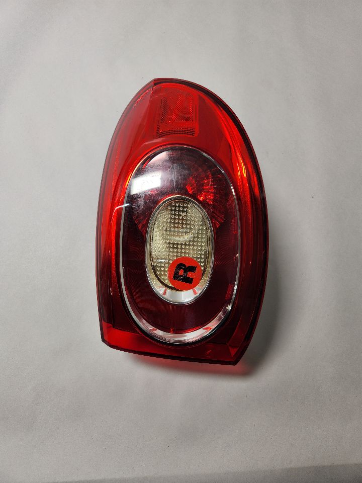 2009 VOLKSWAGEN TIGUAN 4cyl Gasoline Turbo 2.0 Right TAIL LAMP - 378227