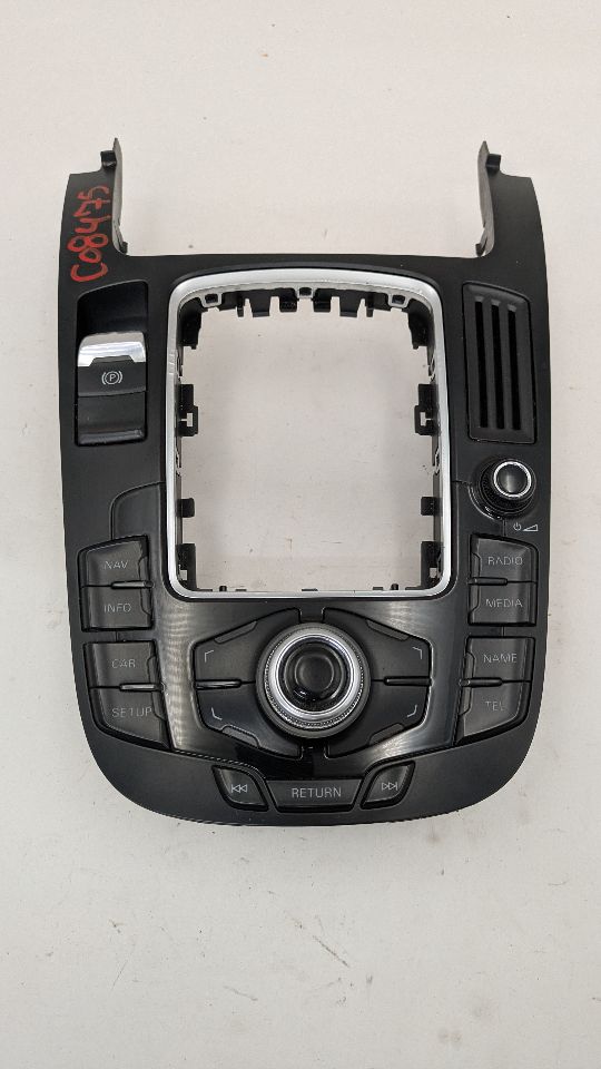 2011 AUDI A4 4cyl Gasoline Turbo 2.0 Radio Audio - 378451