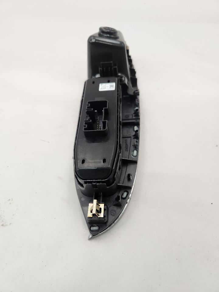 2018 CHEVROLET MALIBU 1.5L 4cyl Turbo Gasoline Front Door Switch - 378465