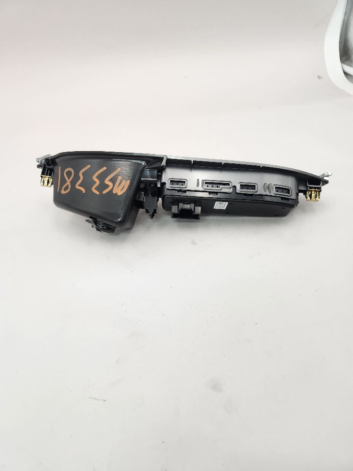 2018 CHEVROLET MALIBU 1.5L 4cyl Turbo Gasoline Front Door Switch - 378472