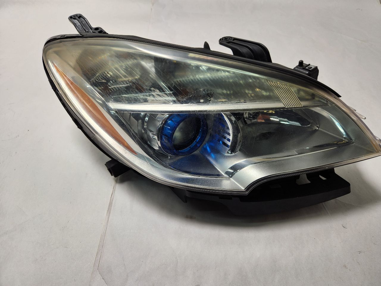 2016 BUICK ENCORE 4cyl Gasoline Turbo 1.4 Right HEADLAMP ASSEMBLY - 378870