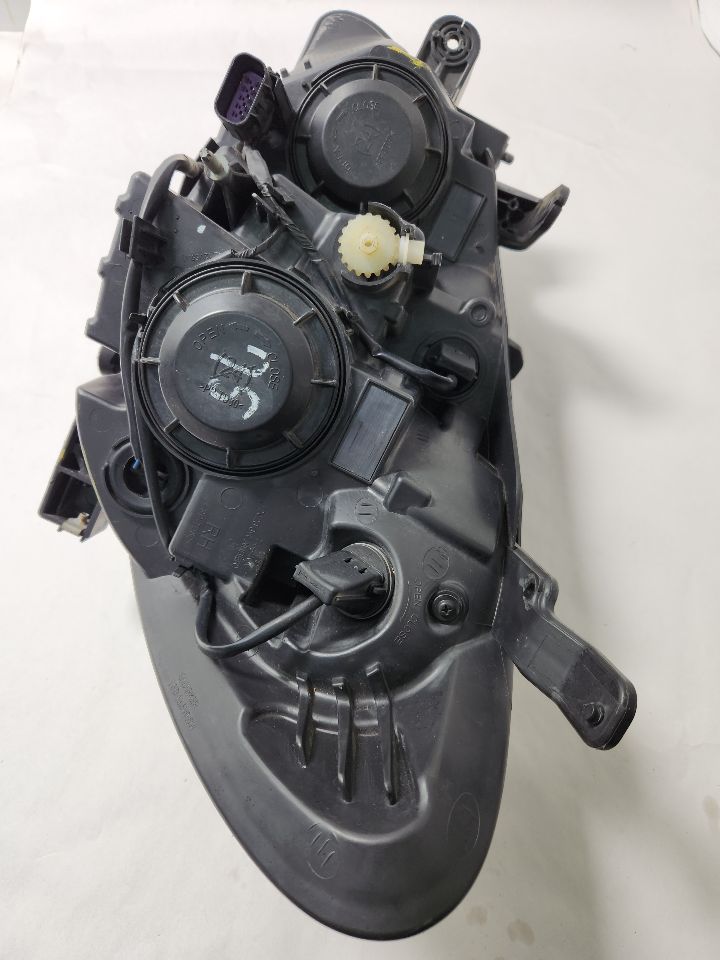 2016 BUICK ENCORE 4cyl Gasoline Turbo 1.4 Right HEADLAMP ASSEMBLY - 378870 — photo 6