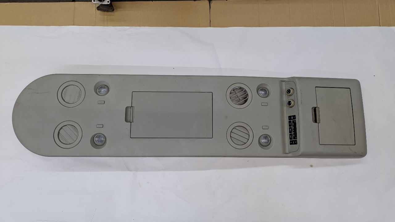 2004 NISSAN ARMADA 8cyl Gasoline 5.6 Console, Front - 378904