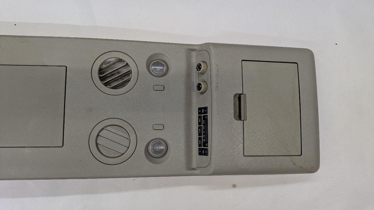 2004 NISSAN ARMADA 8cyl Gasoline 5.6 Console, Front - 378904 — photo 2