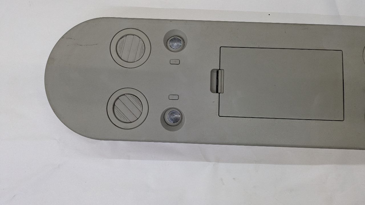 2004 NISSAN ARMADA 8cyl Gasoline 5.6 Console, Front - 378904 — photo 4