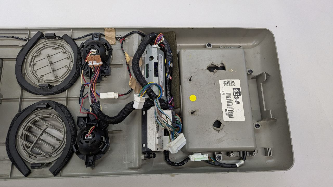 2004 NISSAN ARMADA 8cyl Gasoline 5.6 Console, Front - 378904 — photo 5