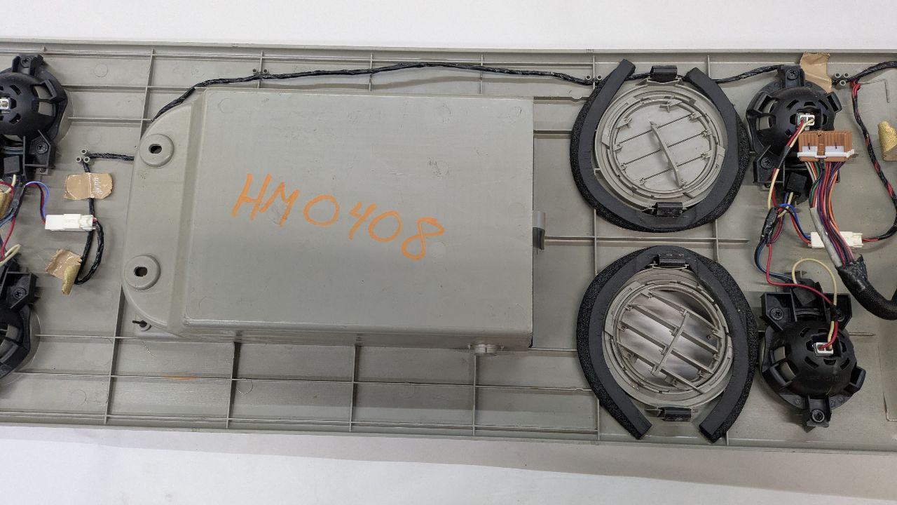 2004 NISSAN ARMADA 8cyl Gasoline 5.6 Console, Front - 378904 — photo 6