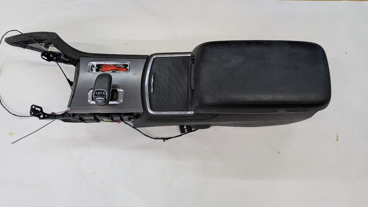 2013 DODGE CHARGER 6cyl Gasoline 3.6 Console, Front - 378908