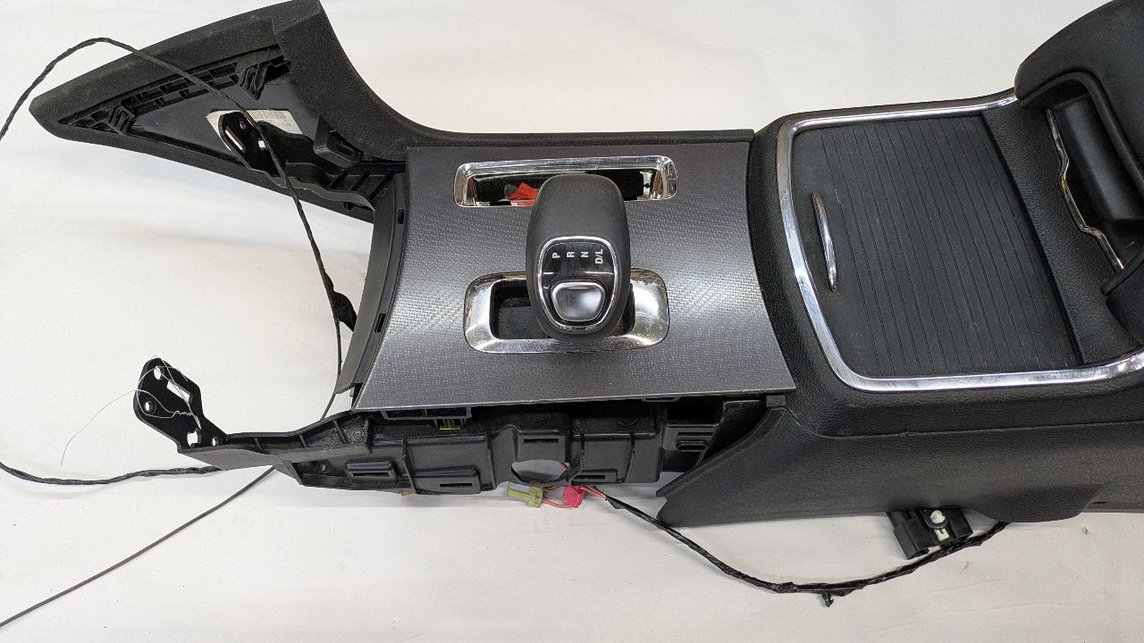 2013 DODGE CHARGER 6cyl Gasoline 3.6 Console, Front - 378908 — photo 3