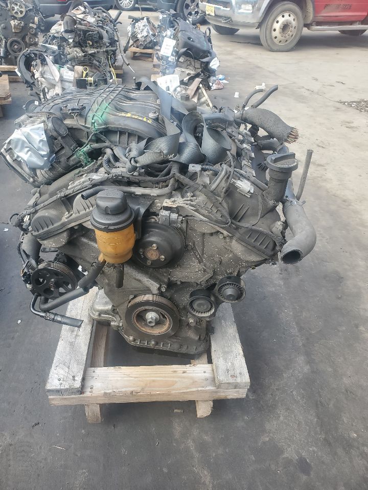 2009 HYUNDAI GENESIS 6cyl Gasoline 3.8 ENGINE ASSEMBLY - 379140 — photo 3