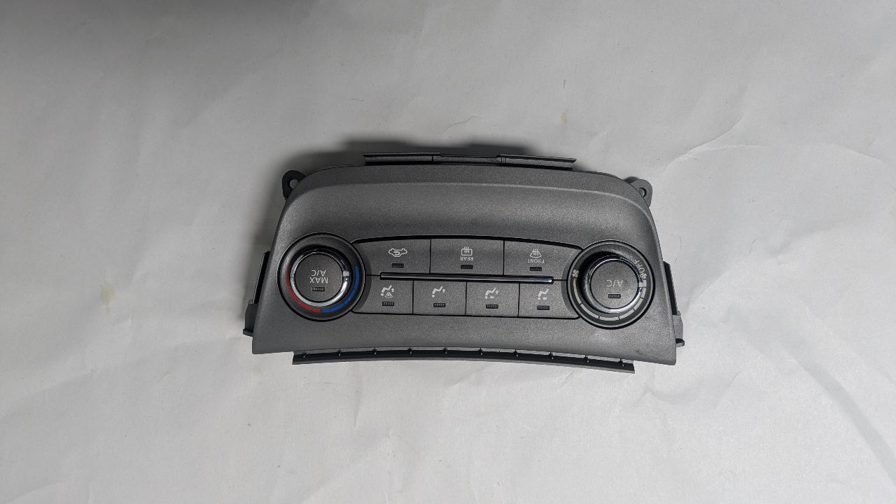 2013 NISSAN SENTRA 4cyl Gasoline 1.8 TEMP CONTROL - 379168
