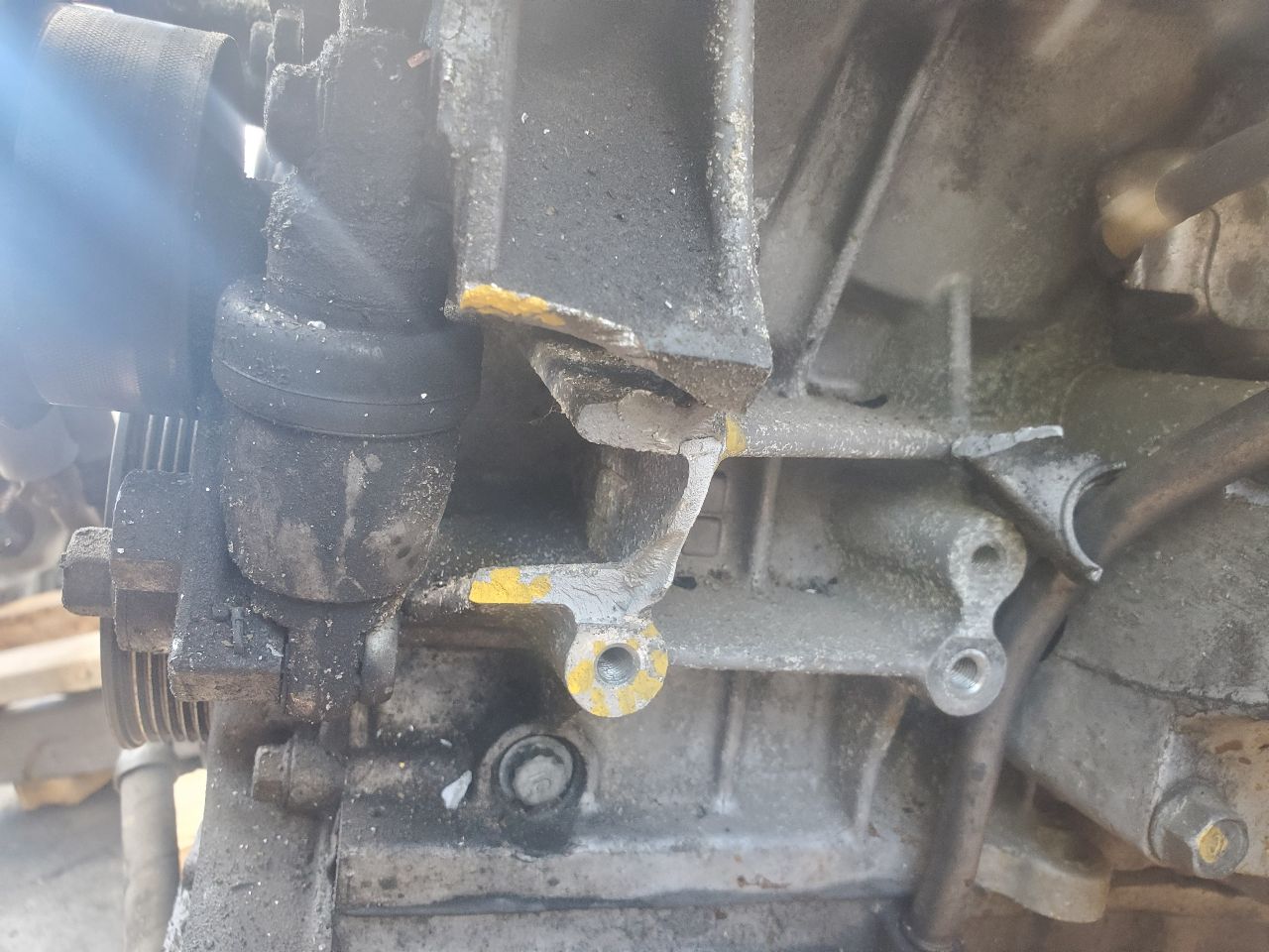 2013 HYUNDAI GENESIS 6cyl Gasoline 3.8 ENGINE ASSEMBLY - 379183 — photo 2
