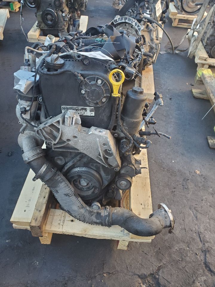 2014 VOLKSWAGEN JETTA 4cyl Gasoline Turbo 1.8 ENGINE ASSEMBLY - 379235