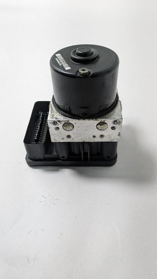2009 MITSUBISHI OUTLANDER 4cyl Gasoline 2.4 Anti-lock Brake Pts - 379263 — photo 6