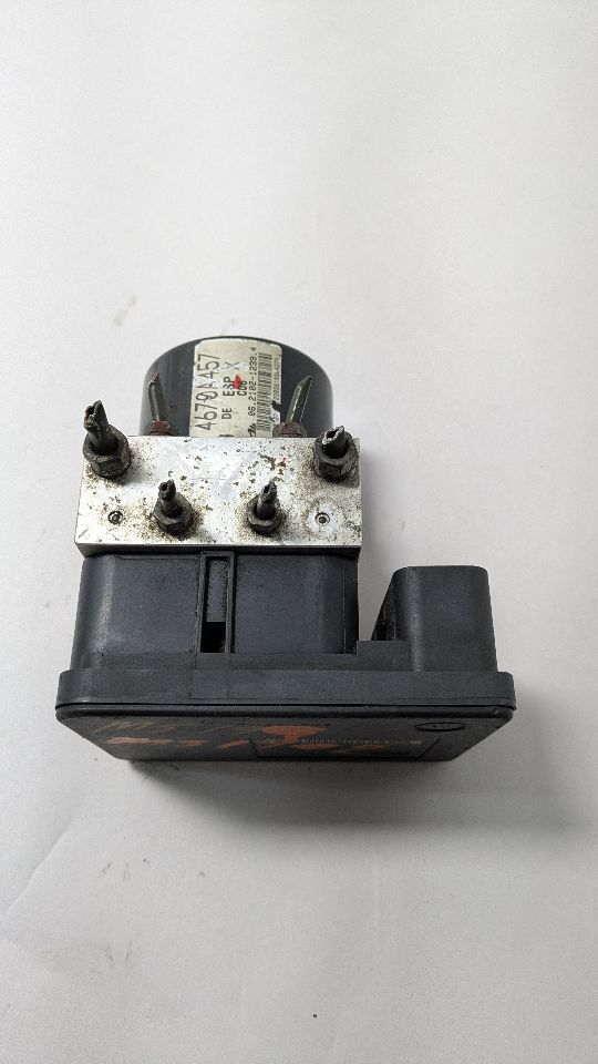 2009 MITSUBISHI OUTLANDER 4cyl Gasoline 2.4 Anti-lock Brake Pts - 379263 — photo 8