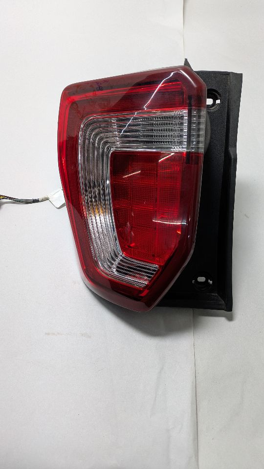 2018 FORD EXPLORER 3.5L 6cyl Gasoline VVT Left TAIL LAMP - 379277