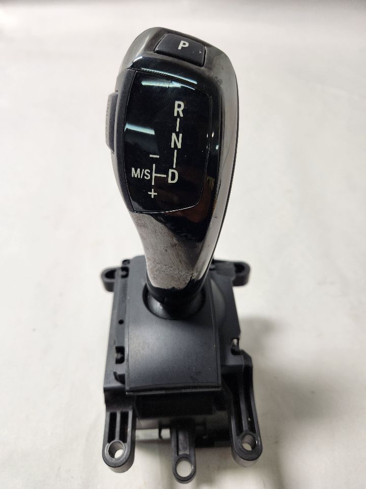 2013 BMW 750i 8cyl Gasoline Turbo 4.4 Trans Shift Assy - 379403