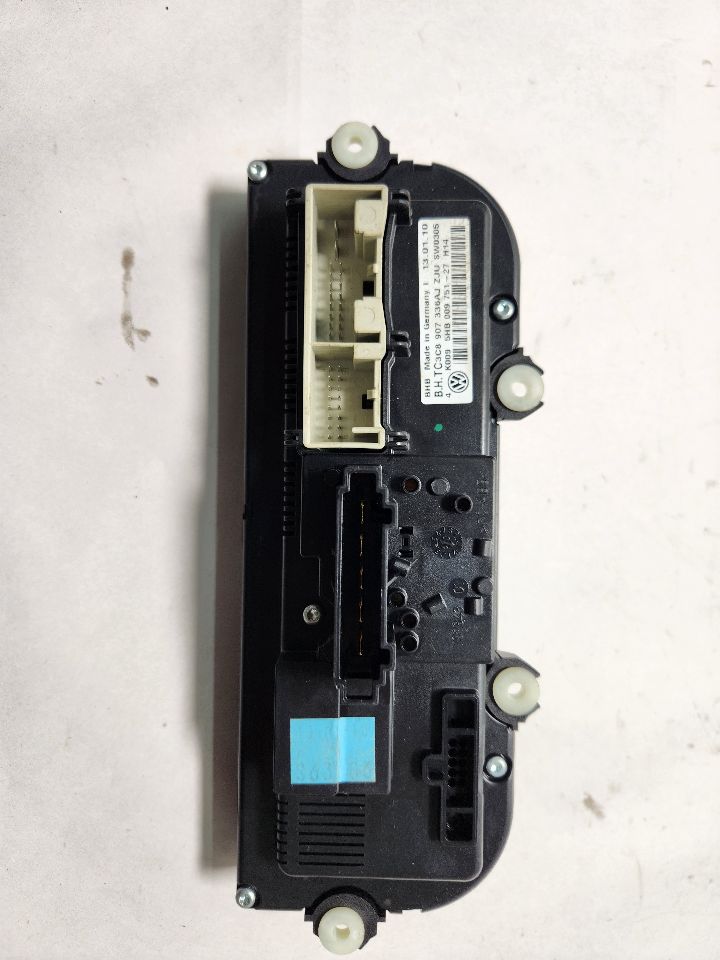 2010 VOLKSWAGEN CC 4cyl Gasoline Turbo 2.0 TEMP CONTROL - 379647