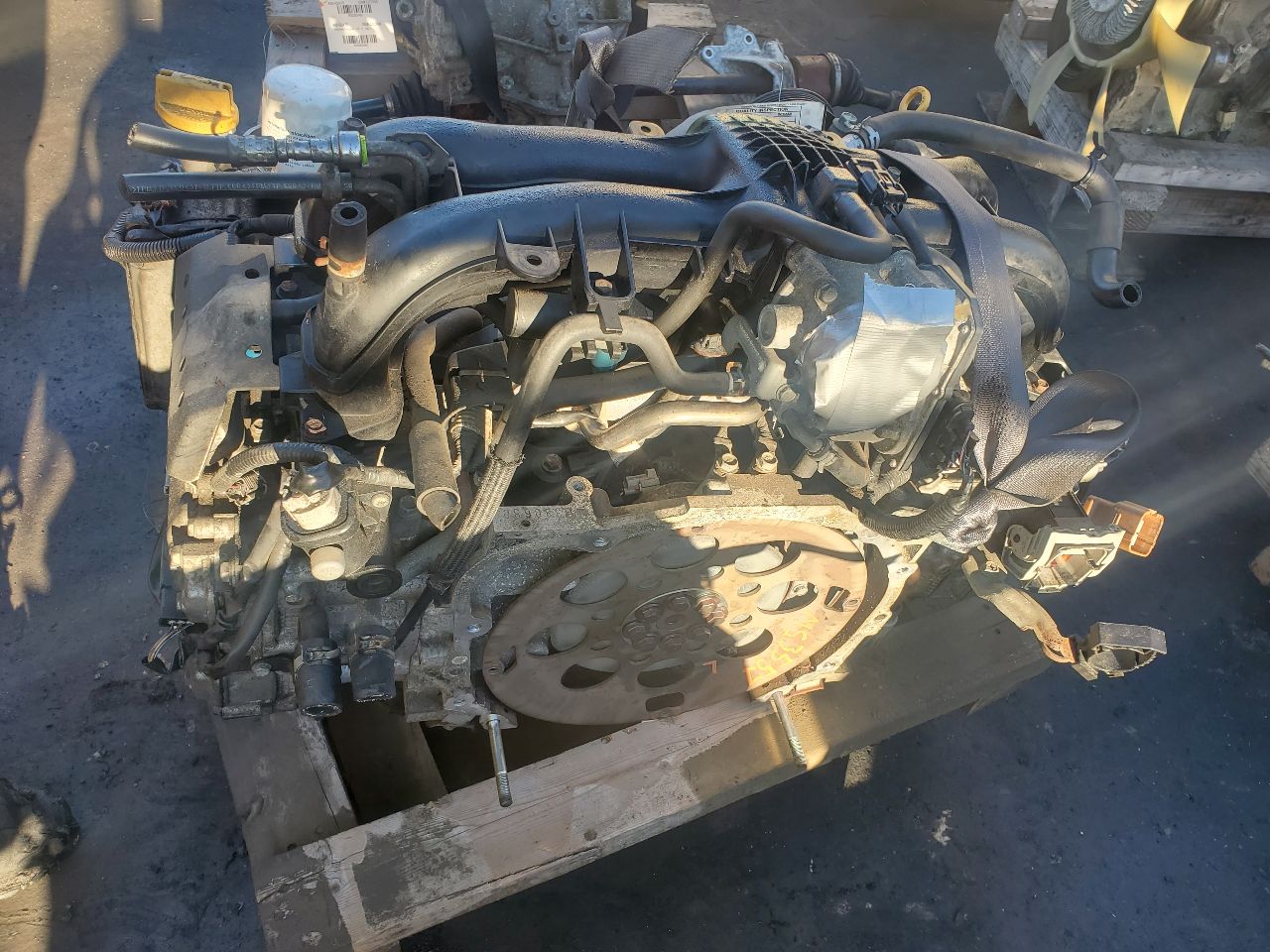 2012 SUBARU FORESTER 4cyl Gasoline 2.5 PZEV ENGINE ASSEMBLY - 379665 — photo 3