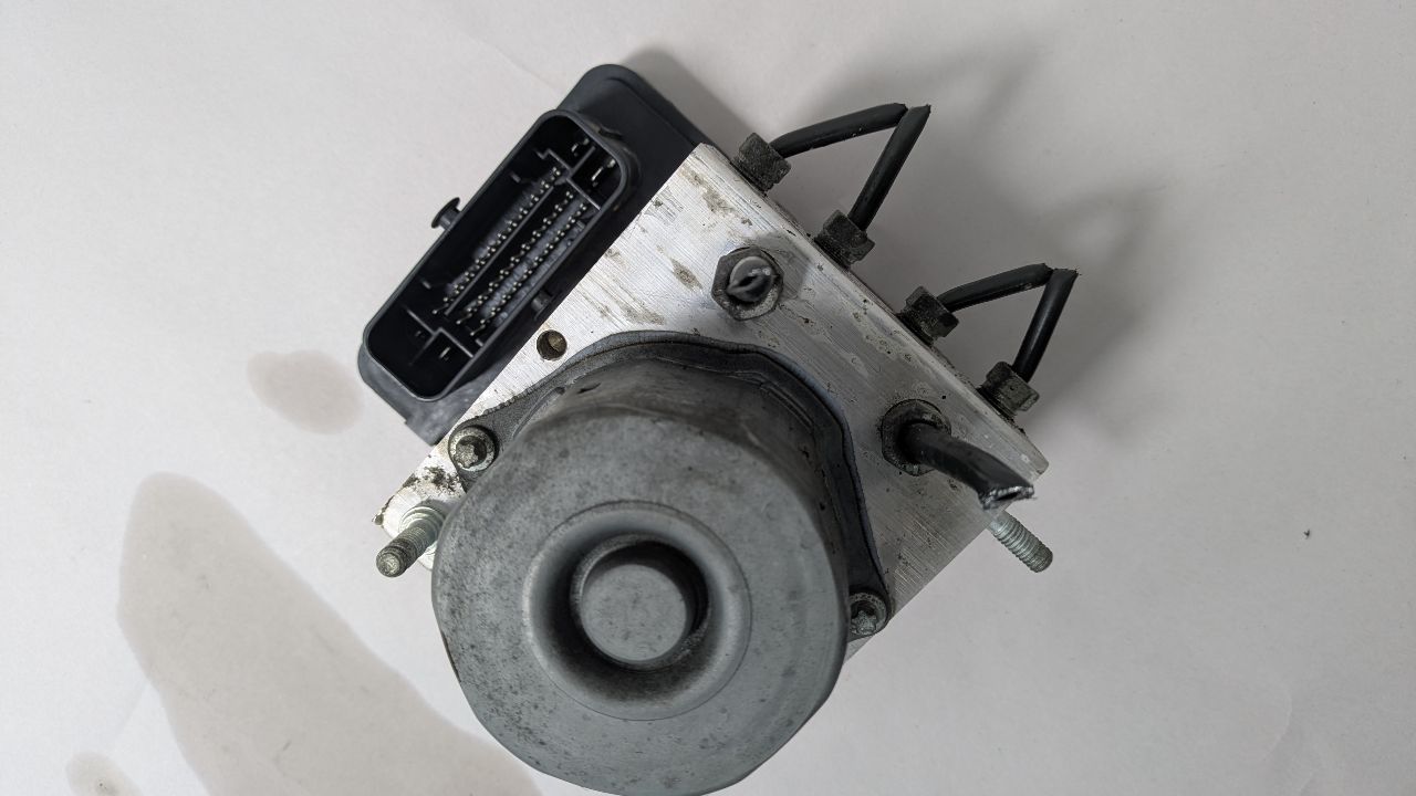 2013 SUBARU XV CROSSTREK 4cyl Gasoline 2.0 Dohc Anti-lock Brake Pts - 379778 — photo 3