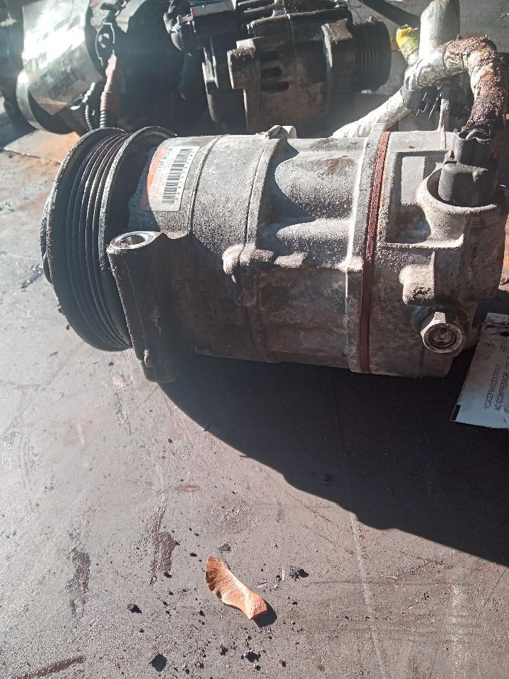 2013 DODGE DART 4cyl Gasoline 2.0 AC COMPRESSOR - 379837