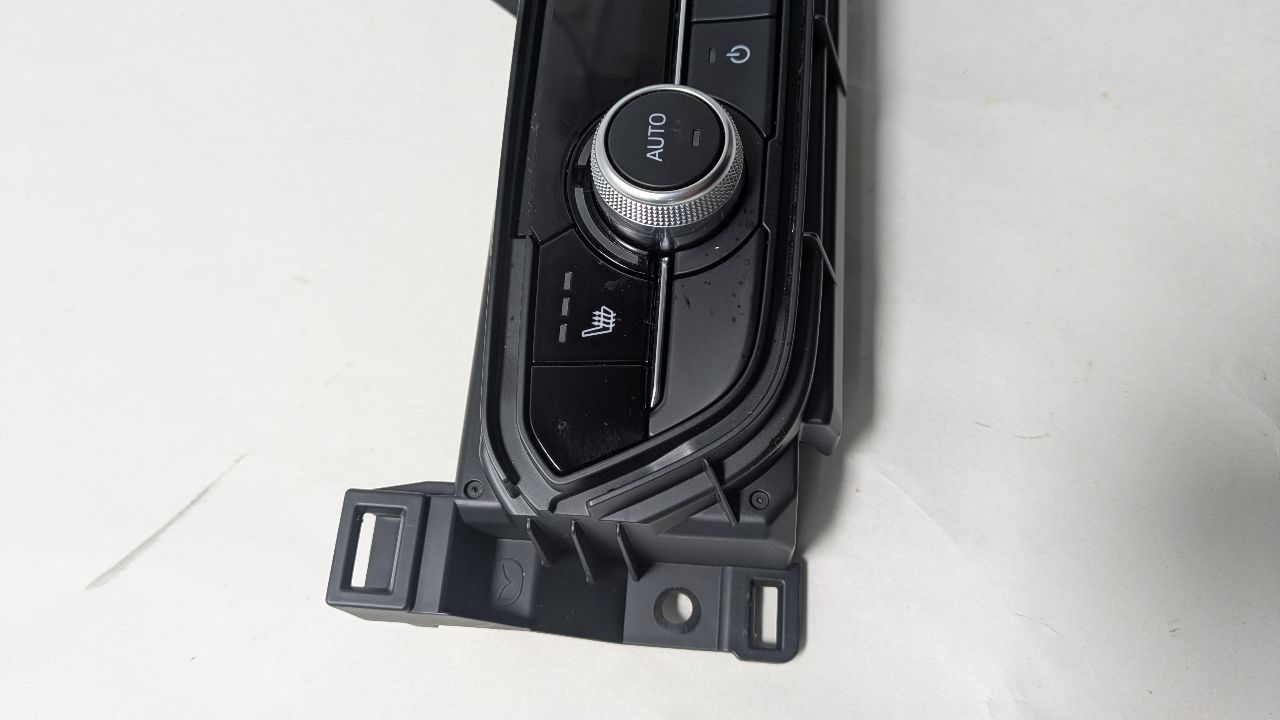 2021 MAZDA 6 2.5L 4cyl Gasoline TEMP CONTROL - 379932 — photo 3