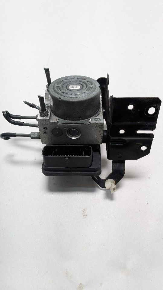 2015 MAZDA 3 4cyl Gasoline 2.0 Dohc Anti-lock Brake Pts - 380011