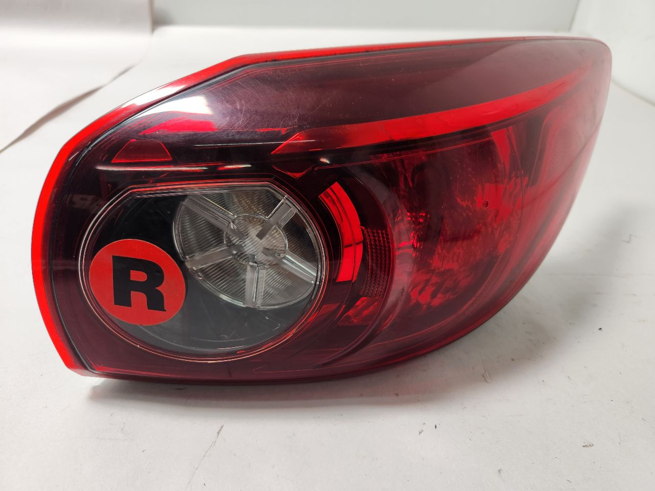 2015 MAZDA 3 4cyl Gasoline 2.0 Dohc Right TAIL LAMP - 380016