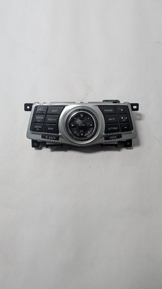 2014 NISSAN MAXIMA 6cyl Gasoline 3.5 Info-GPS-TV Screen - 380640