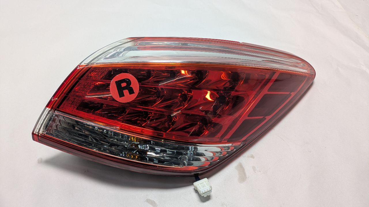 2011 NISSAN MURANO 6cyl Gasoline 3.5 Right TAIL LAMP - 380693