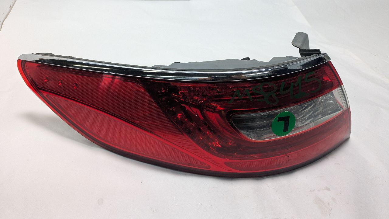 2013 HYUNDAI AZERA 6cyl Gasoline 3.3 Left TAIL LAMP - 380780