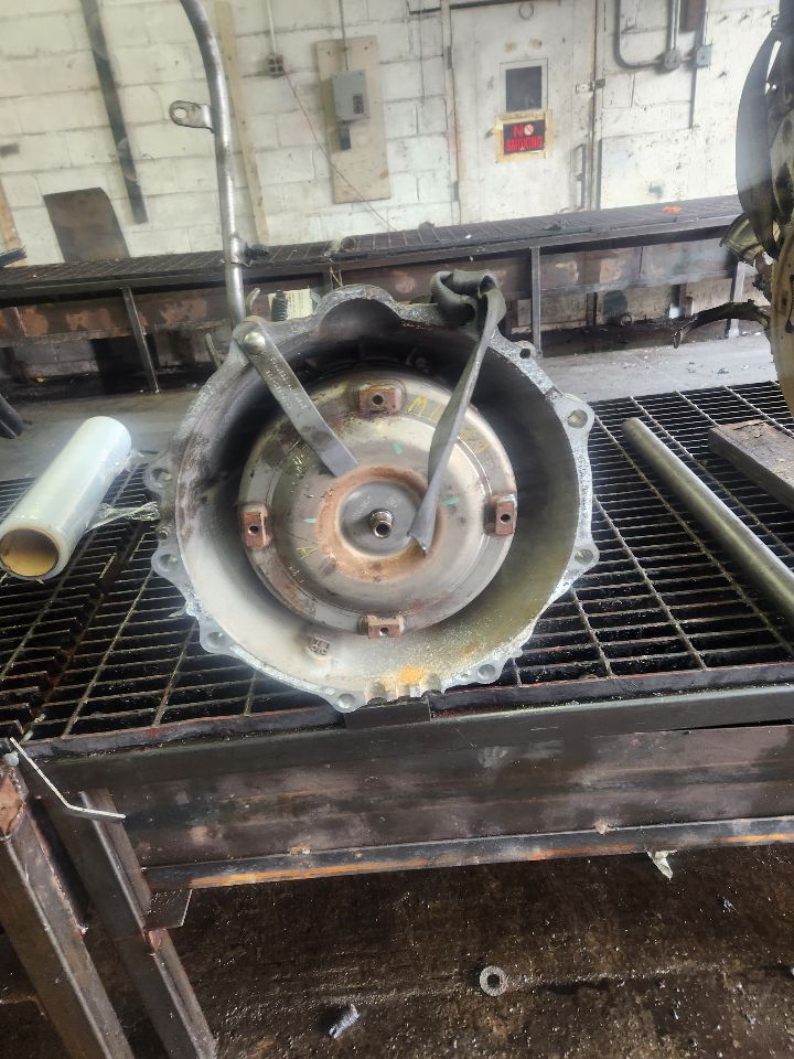 2014 NISSAN NV 2500 8cyl Gasoline 5.6 Transmiss,Transaxle - 381374