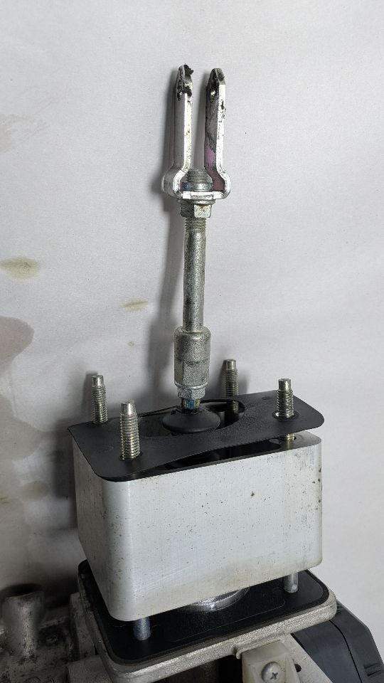2014 NISSAN NV 2500 8cyl Gasoline 5.6 BRAKE MASTER CYL - 381378 — photo 7