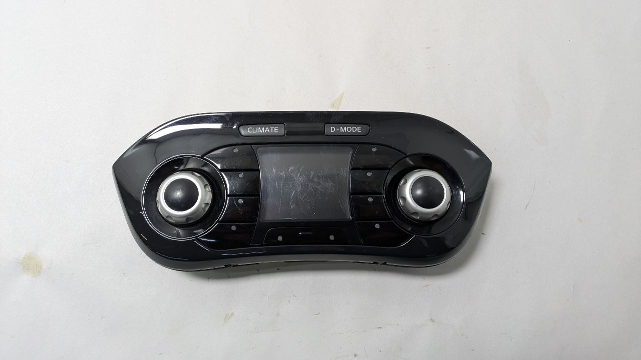 2013 NISSAN JUKE 4cyl Gasoline Turbo 1.6 TEMP CONTROL - 381518