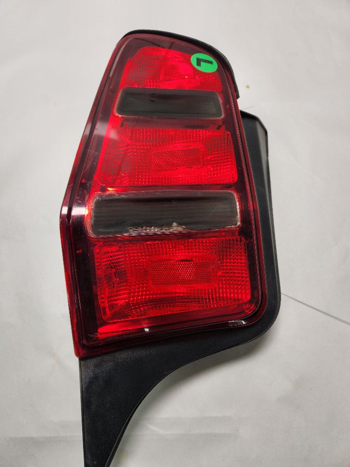 2011 FORD MUSTANG 6cyl Gasoline 3.7 Left TAIL LAMP - 381591