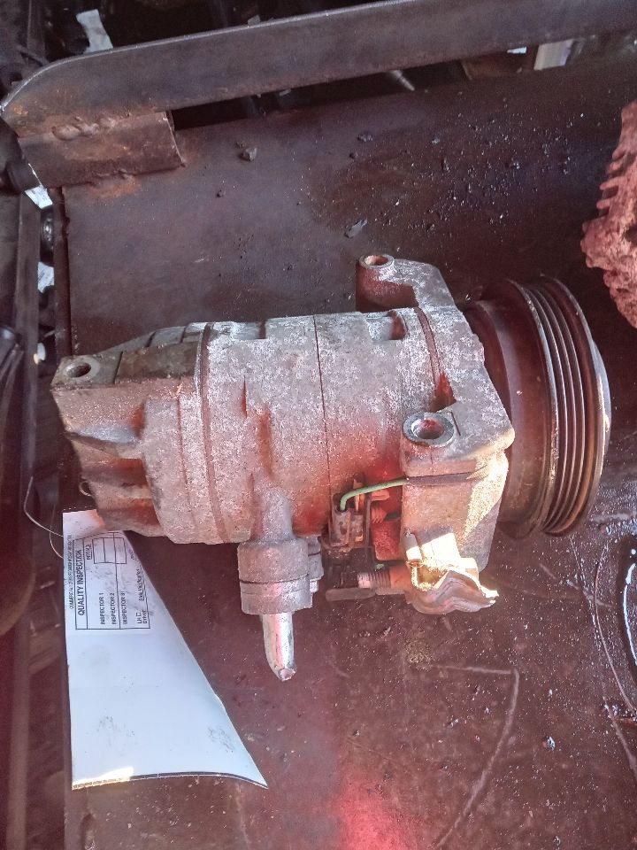 2012 FORD MUSTANG 6cyl Gasoline 3.7 AC COMPRESSOR - 381630 — photo 2