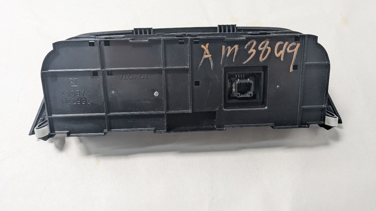2015 TOYOTA RAV4 4cyl Gasoline 2.5 DOHC TEMP CONTROL - 381645 — photo 4