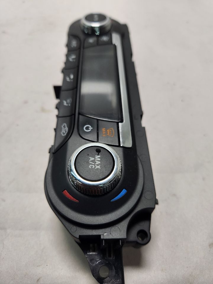 2014 FORD ESCAPE 4cyl 1.6 EcoBoost TEMP CONTROL - 381672 — photo 4