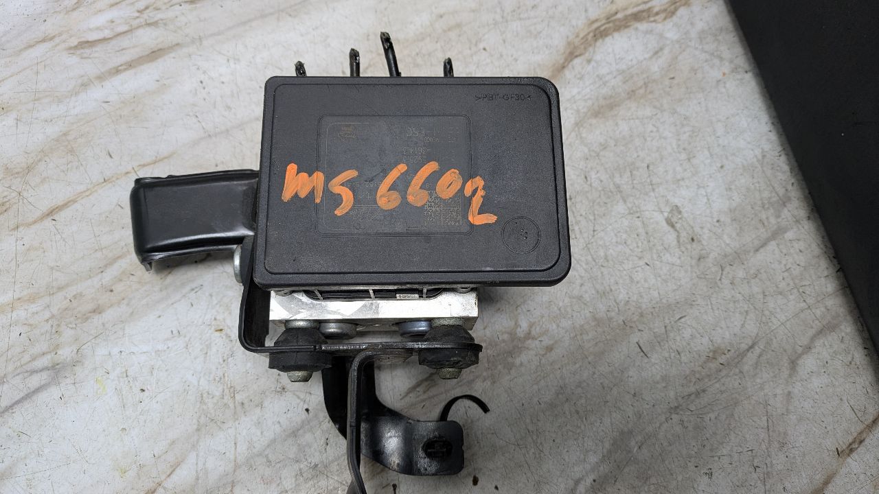 2019 CADILLAC XTS 3.6L 6cyl Gasoline VVT Anti-lock Brake Pts - 381743