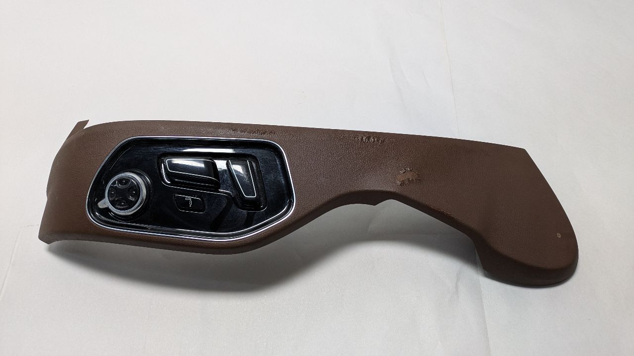 2013 AUDI A8 6cyl Supercharged 3.0 Dsh/Int/Seat Switch - 381773 — photo 2