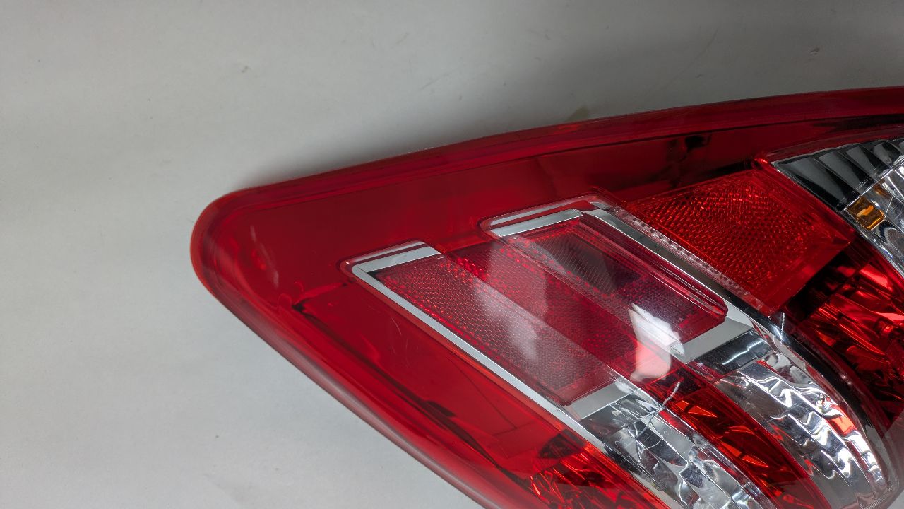 2012 TOYOTA RAV4 4cyl Gasoline 2.5 DOHC Right TAIL LAMP - 381815 — photo 3