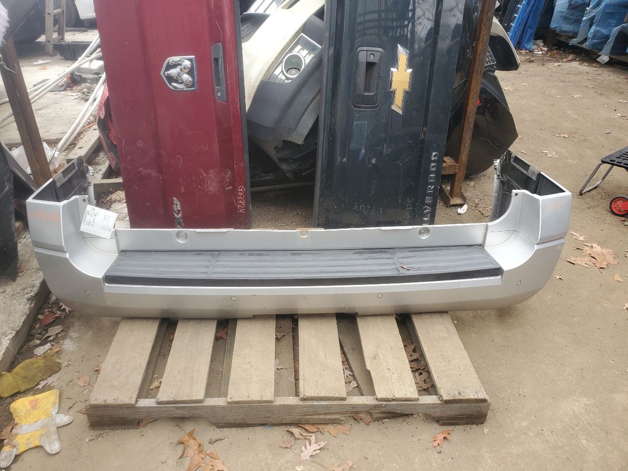 2017 FORD EXPEDITION 6cyl Gasoline Turbo 3.5 BUMPER ASSY, REAR - 381836 — photo 3