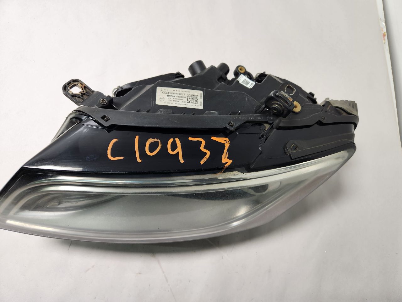 2014 AUDI Q5 6cyl Supercharged 3.0 Left HEADLAMP ASSEMBLY - 381913 — photo 3